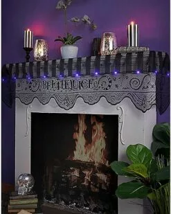 Striped Lace Light-Up Mantel Scarf - Beetlejuice