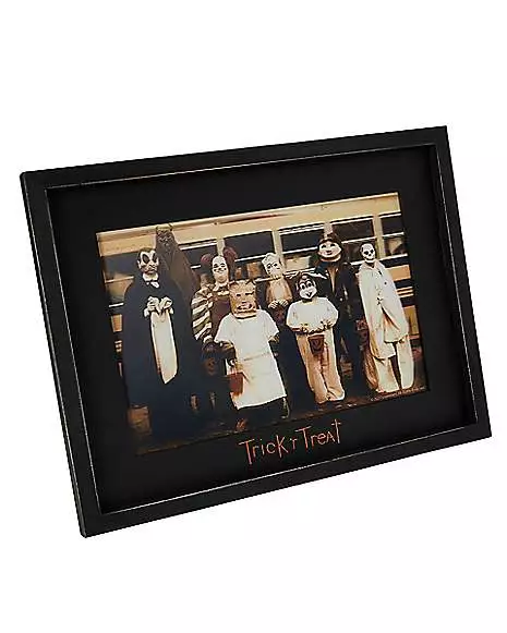 Trick 'r Treat Bus Framed Picture Trick 'r Treat Bus Framed Picture -Cosplay Shop 01531052 b