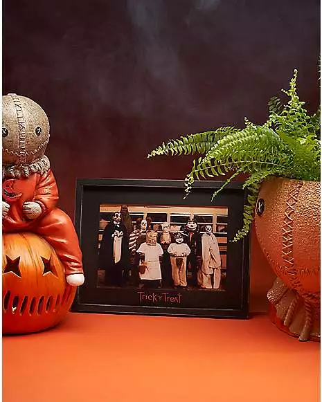 Trick 'r Treat Bus Framed Picture Trick 'r Treat Bus Framed Picture -Cosplay Shop 01531052 d