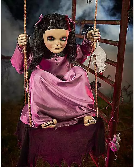 6 Ft Rat Girl Animatronic 6 Ft Rat Girl Animatronic -Cosplay Shop 07642127 a